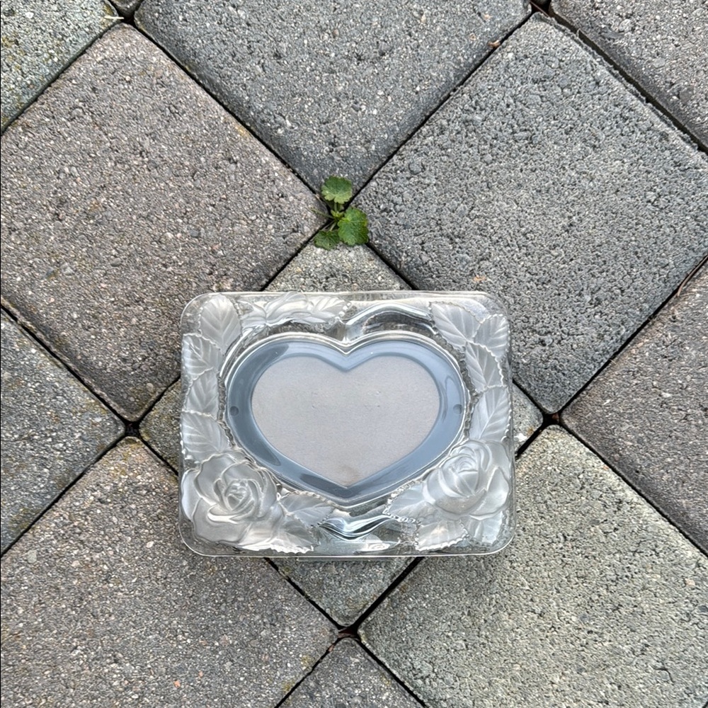 Heart-Shaped Glass Picture Frame